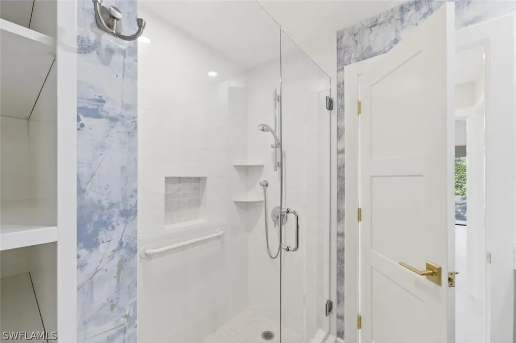 909 Reef Point Circle Naples FL 34108