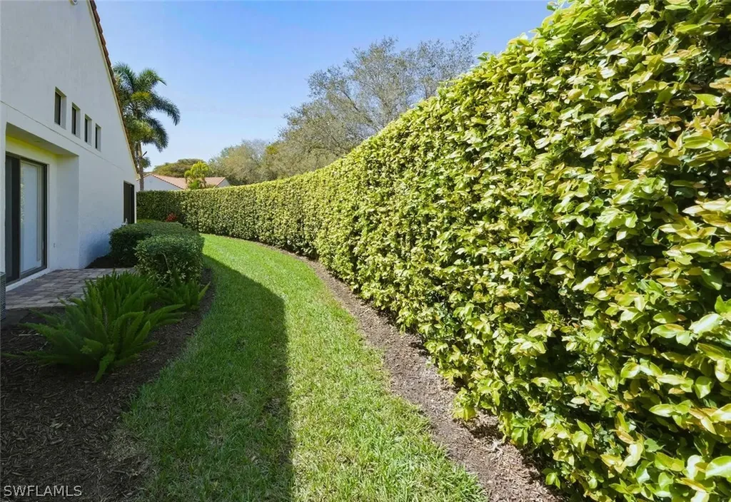 909 Reef Point Circle Naples FL 34108
