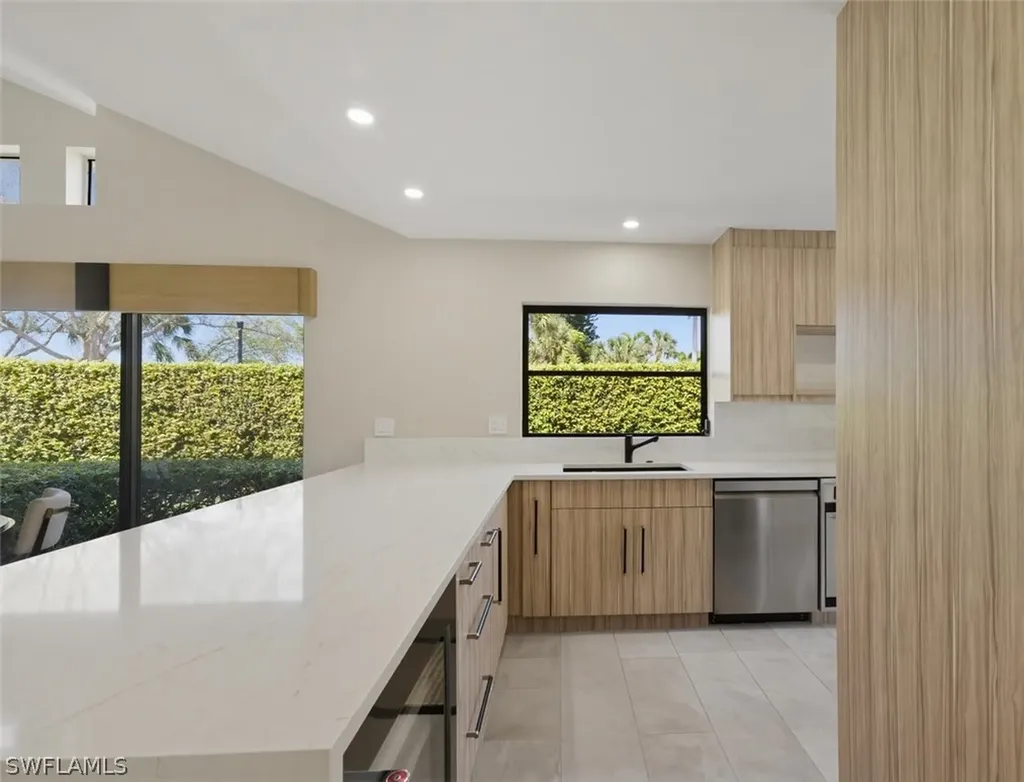 909 Reef Point Circle Naples FL 34108