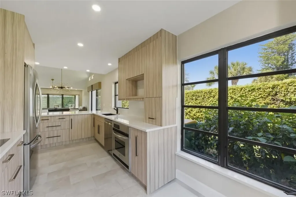 909 Reef Point Circle Naples FL 34108
