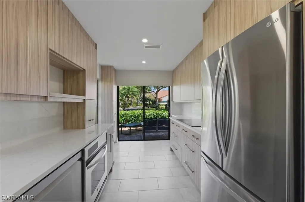 909 Reef Point Circle Naples FL 34108