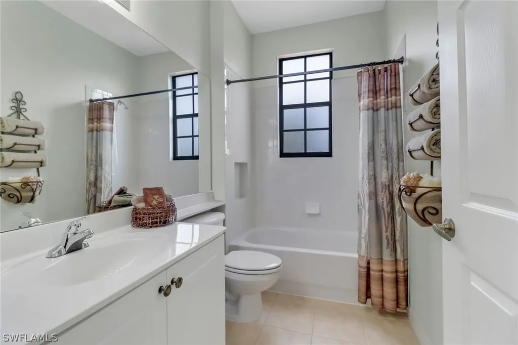 14645 Sutherland Avenue Naples FL 34119