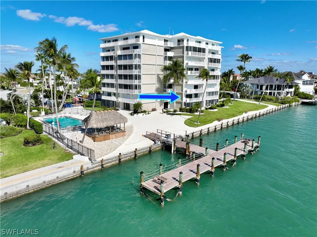 60 Pelican Street W Naples FL 34113