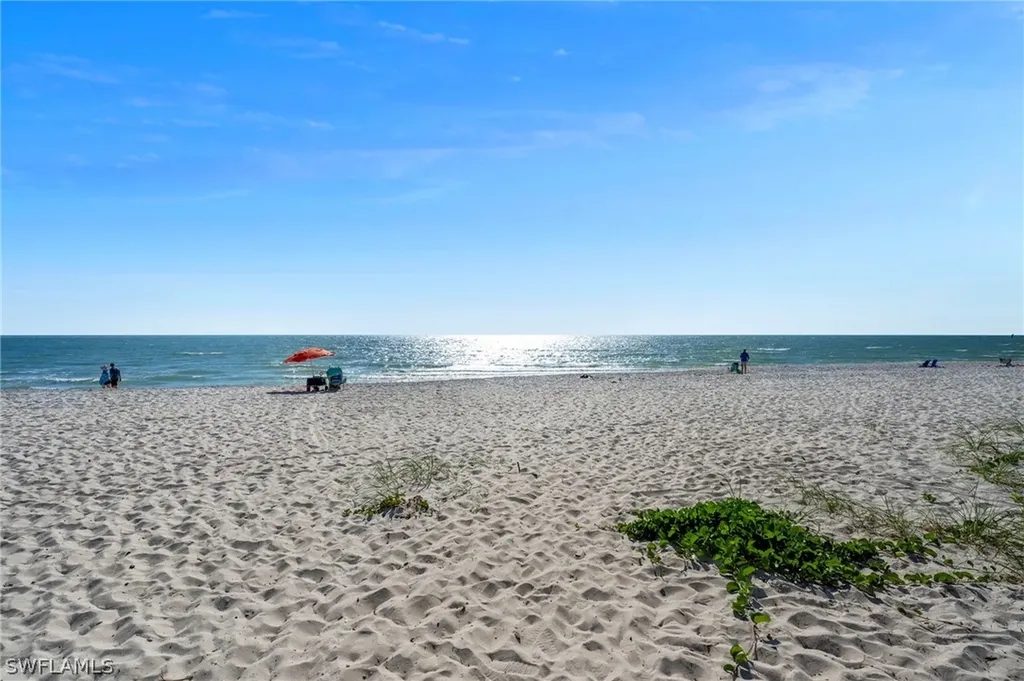 1950 Gulf Shore Boulevard N Naples FL 34102