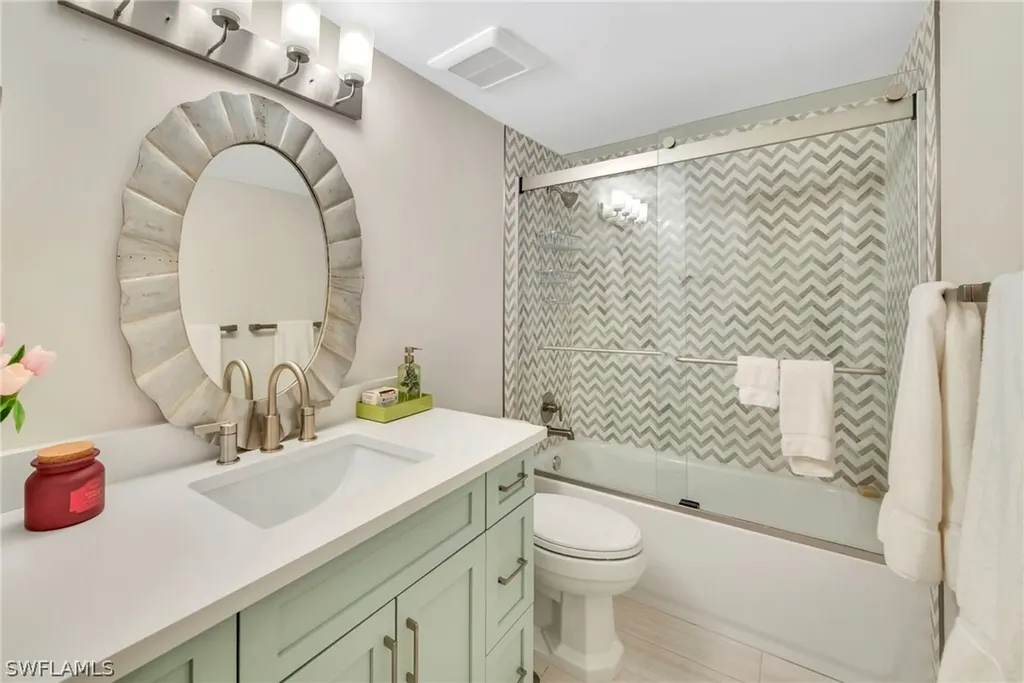 1950 Gulf Shore Boulevard N Naples FL 34102