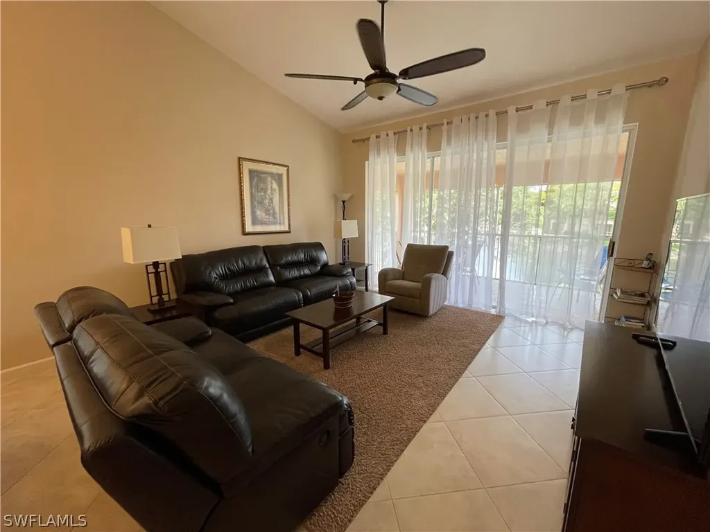 440 Wiggins Lake Court Naples FL 34110