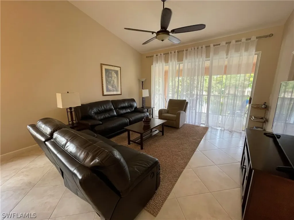 440 Wiggins Lake Court Naples FL 34110