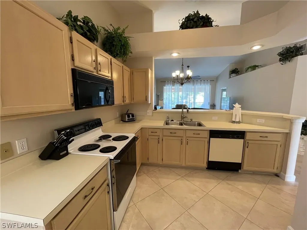 440 Wiggins Lake Court Naples FL 34110