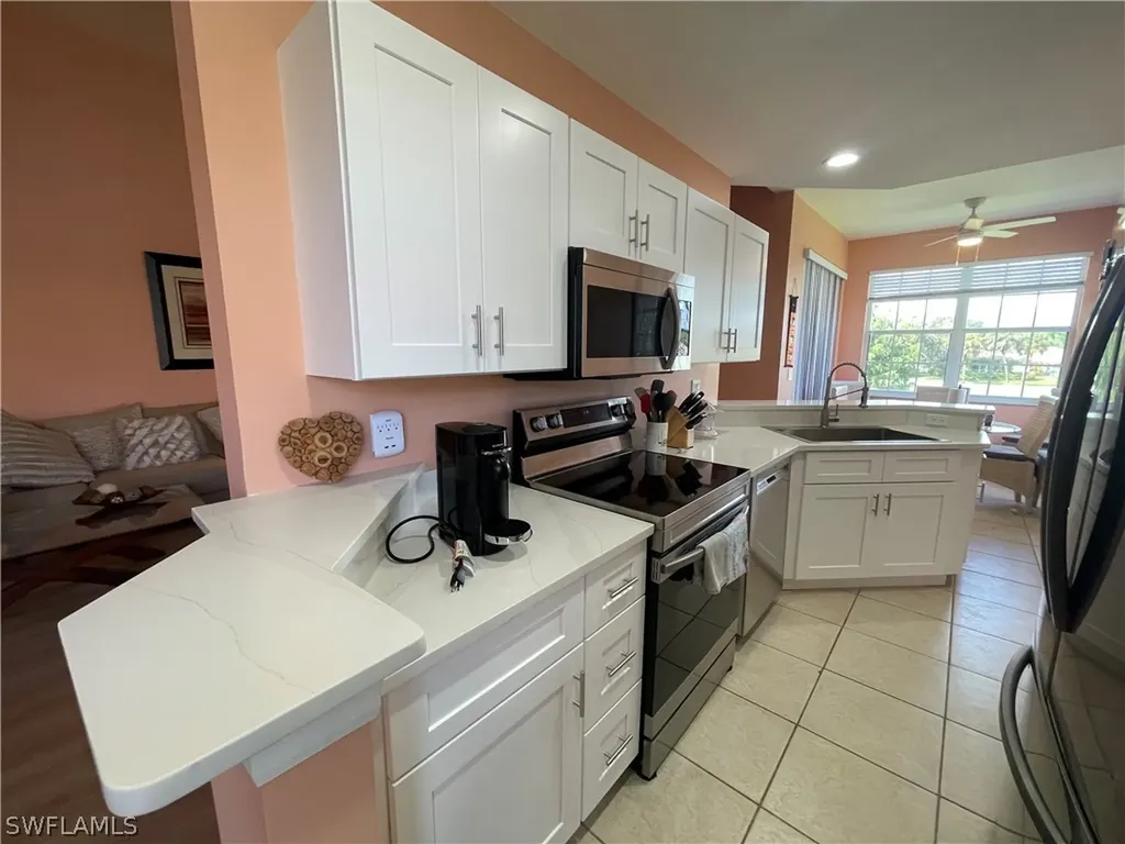 2021 Crestview Way Naples FL 34119