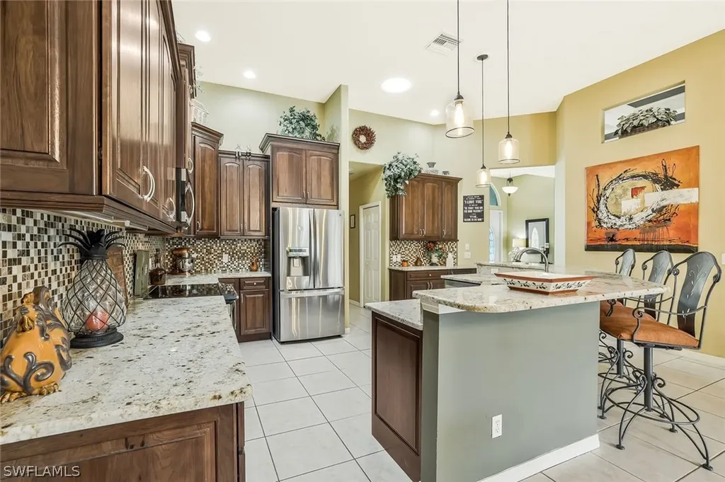 9889 Clear Lake Circle Naples FL 34109