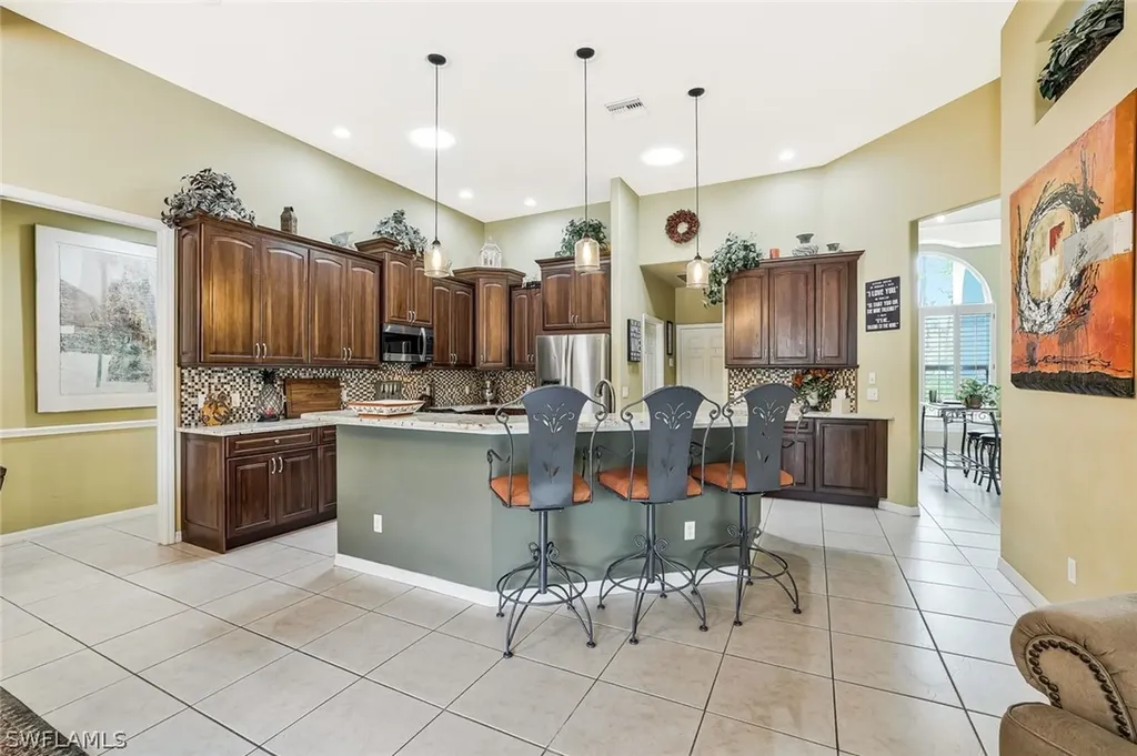 9889 Clear Lake Circle Naples FL 34109