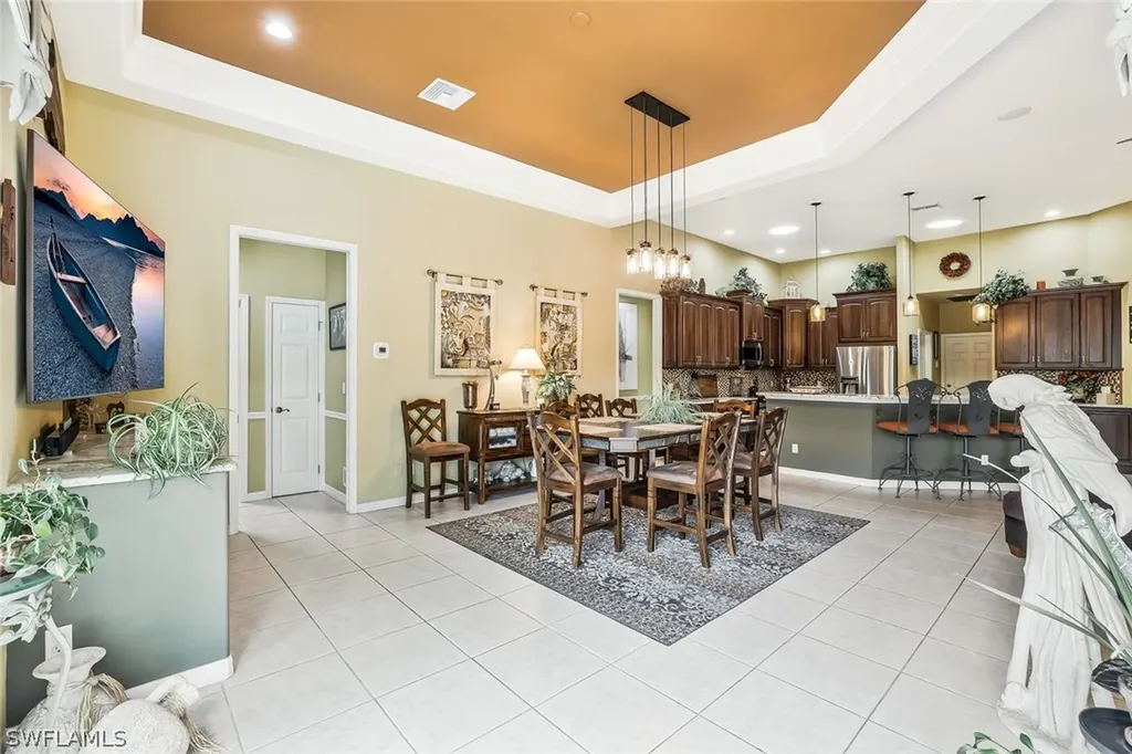 9889 Clear Lake Circle Naples FL 34109