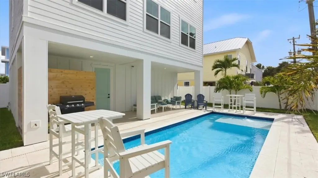 129 Pearl Street Fort Myers Beach FL 33931
