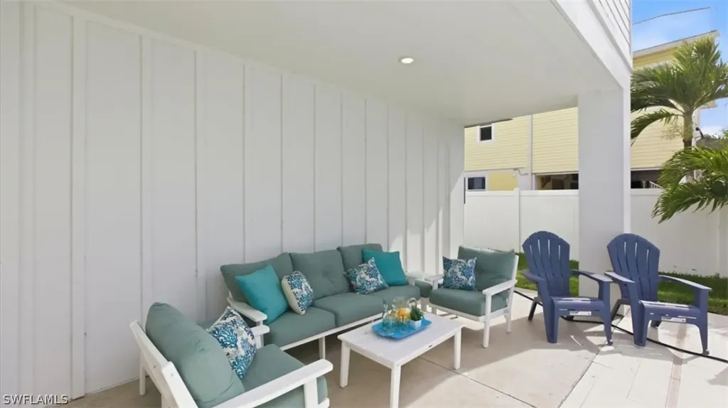 129 Pearl Street Fort Myers Beach FL 33931