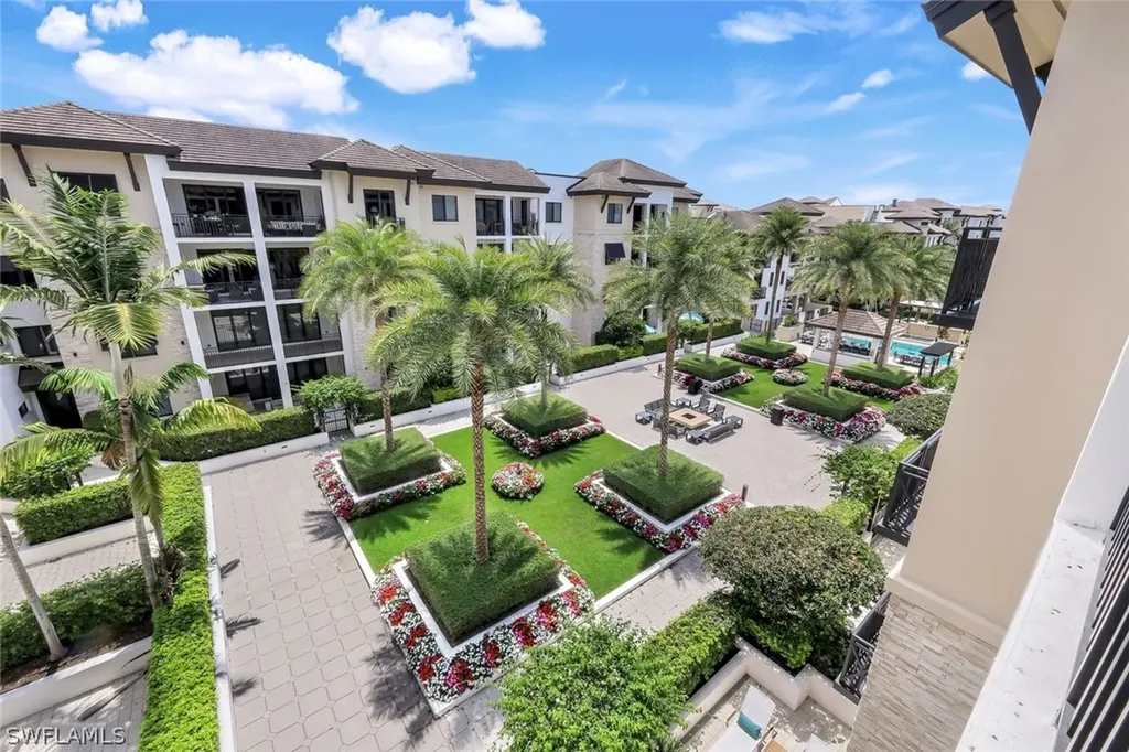 1035 3rd Avenue S Naples FL 34102