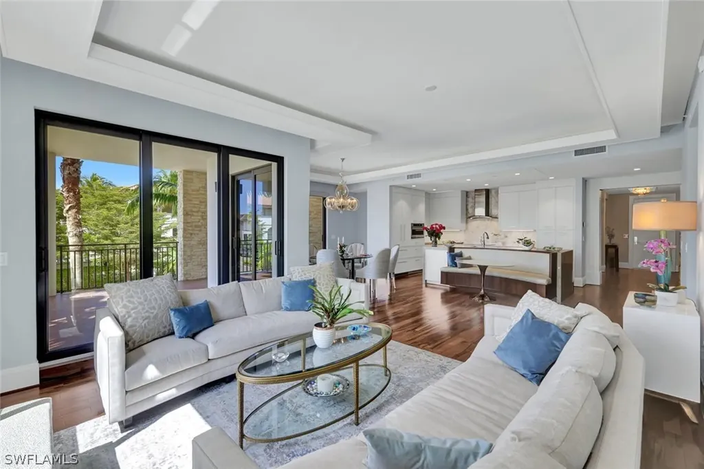 1035 3rd Avenue S Naples FL 34102