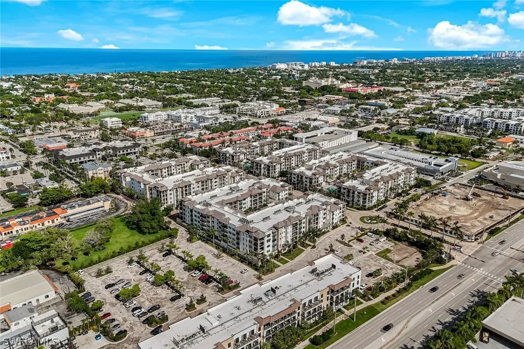 1035 3rd Avenue S Naples FL 34102