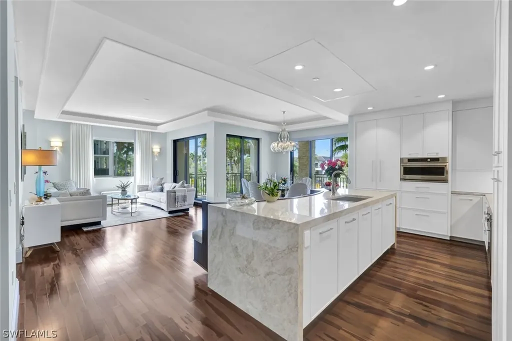 1035 3rd Avenue S Naples FL 34102