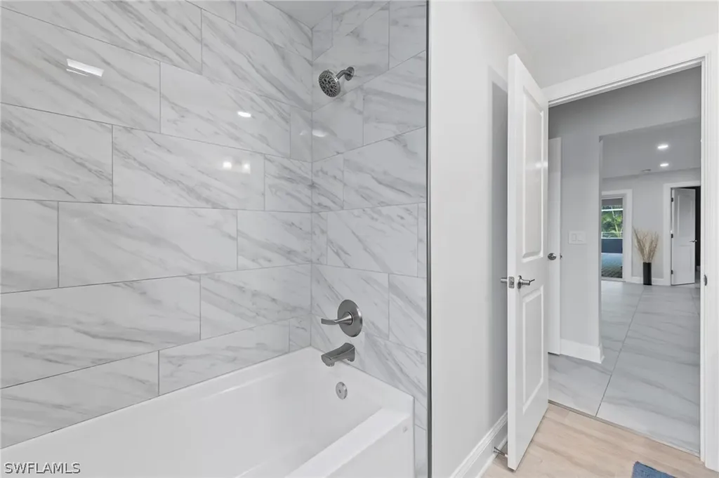 5211 Pocatella Court Cape Coral FL 33904