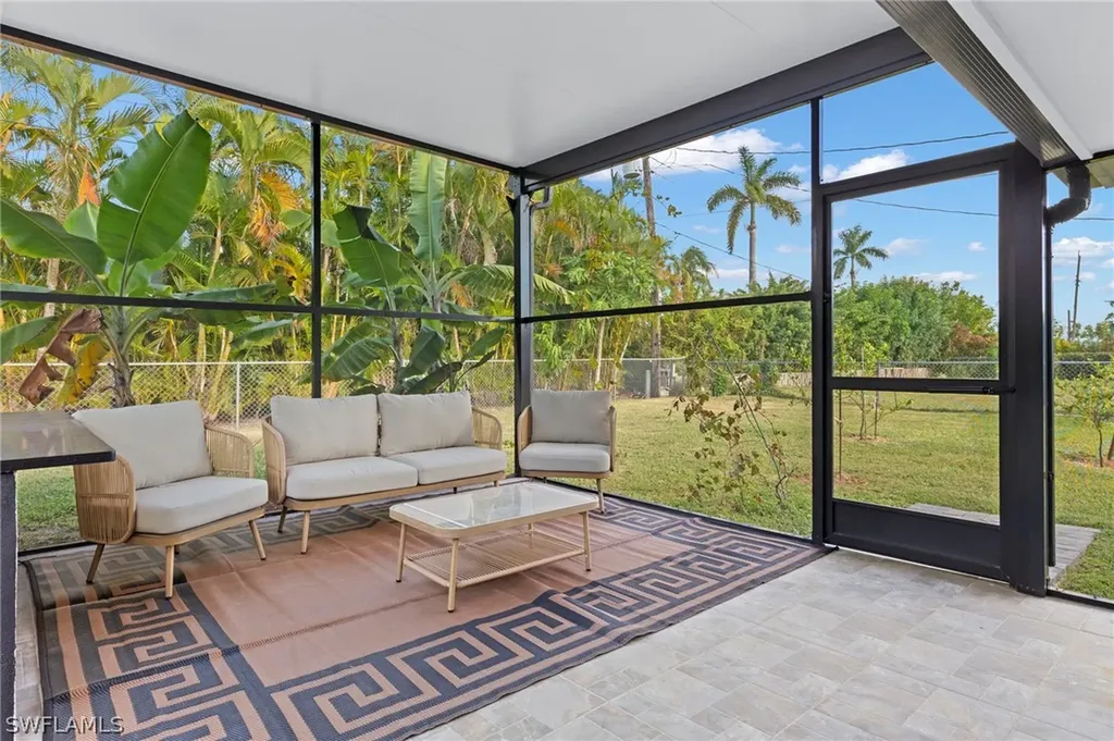 5211 Pocatella Court Cape Coral FL 33904