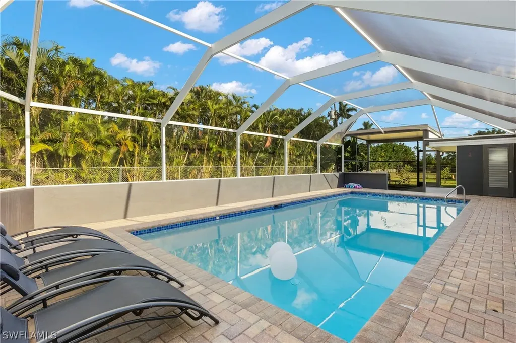 5211 Pocatella Court Cape Coral FL 33904