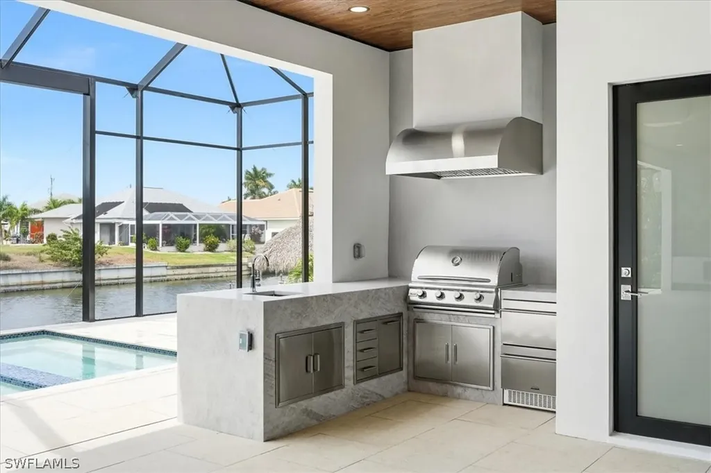 4122 SW 27th Place Cape Coral FL 33914