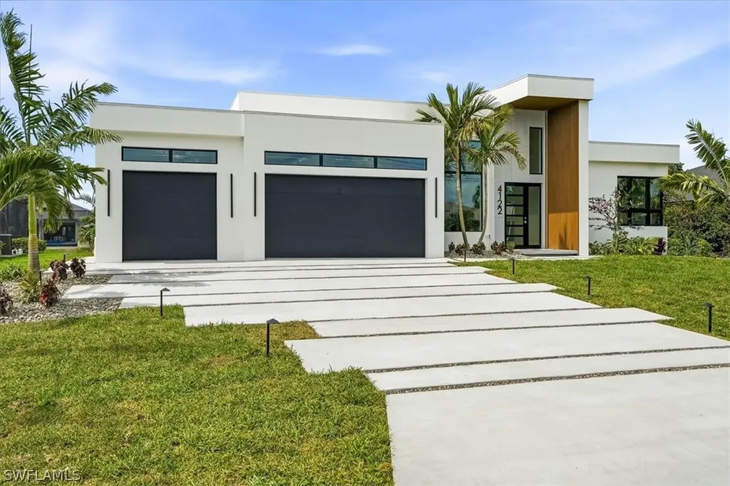 4122 SW 27th Place Cape Coral FL 33914