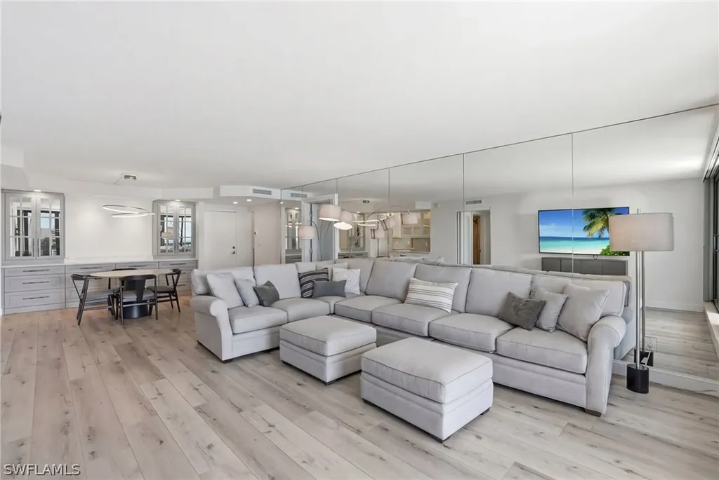 4001 Gulf Shore Boulevard N Naples FL 34103