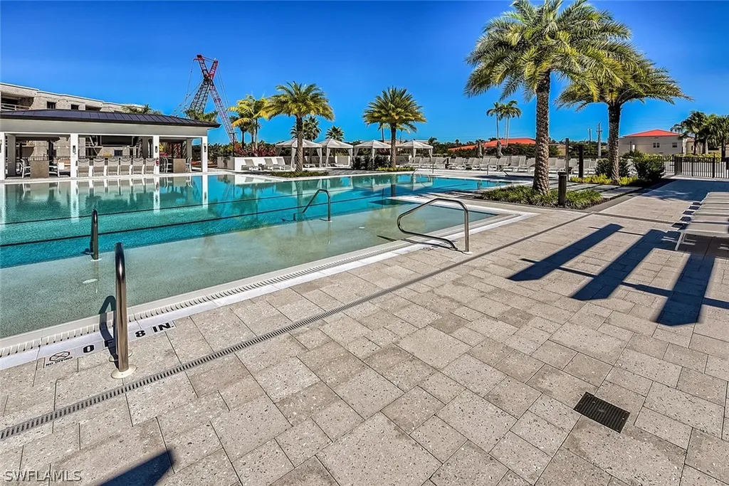 1125 Central Avenue Naples FL 34102