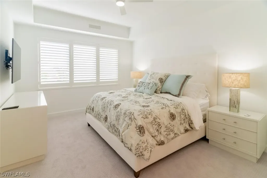 1125 Central Avenue Naples FL 34102