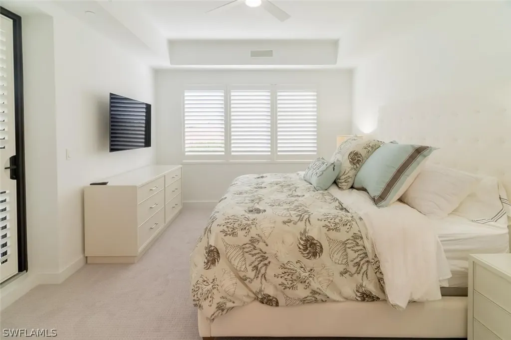 1125 Central Avenue Naples FL 34102
