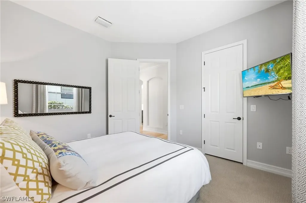 3369 Runaway Lane Naples FL 34114