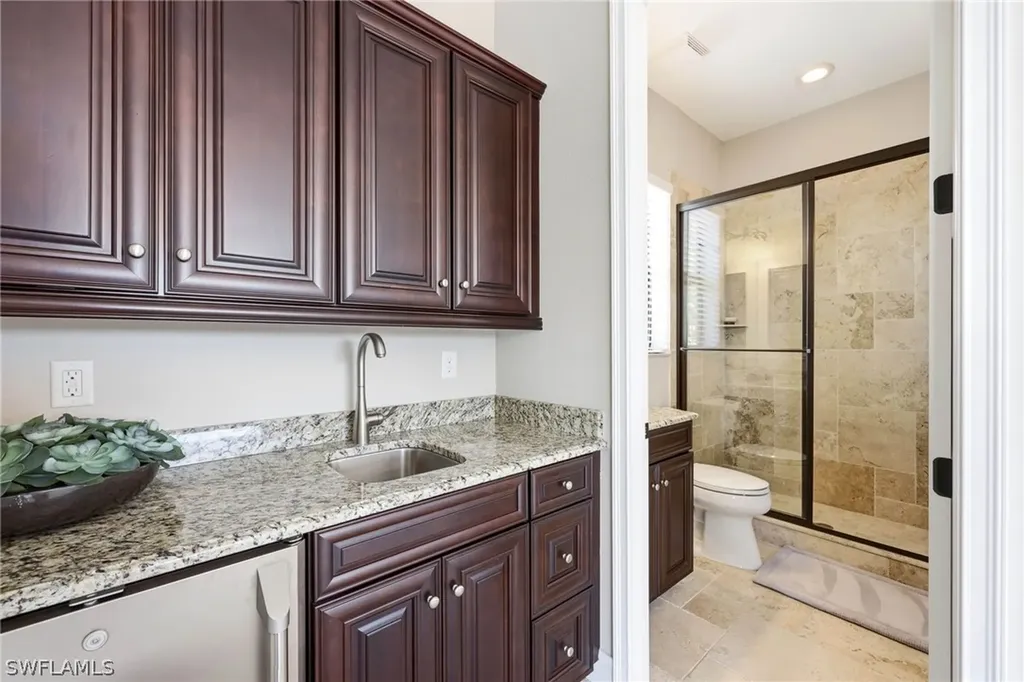 3369 Runaway Lane Naples FL 34114