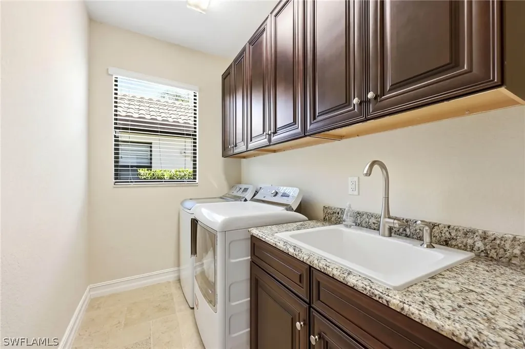 3369 Runaway Lane Naples FL 34114