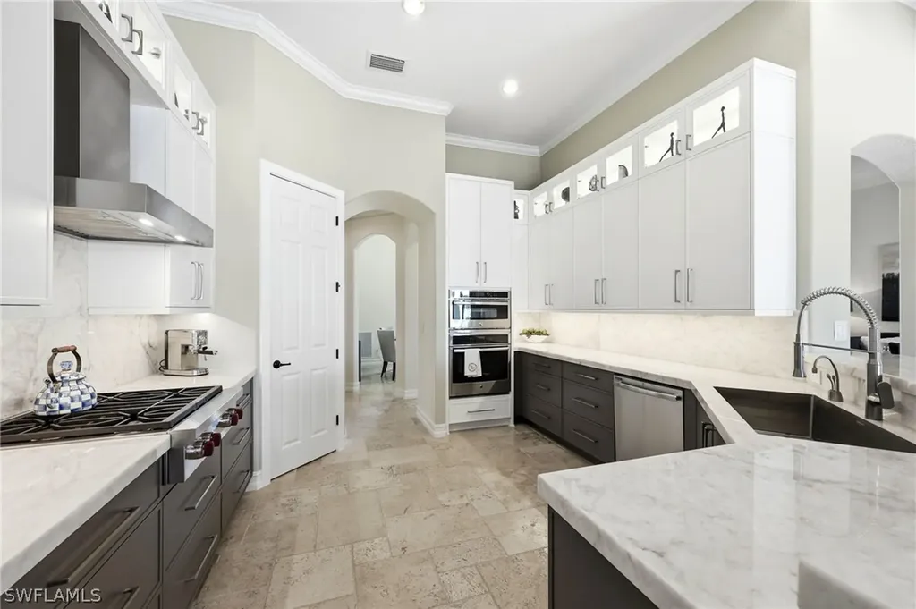 3369 Runaway Lane Naples FL 34114