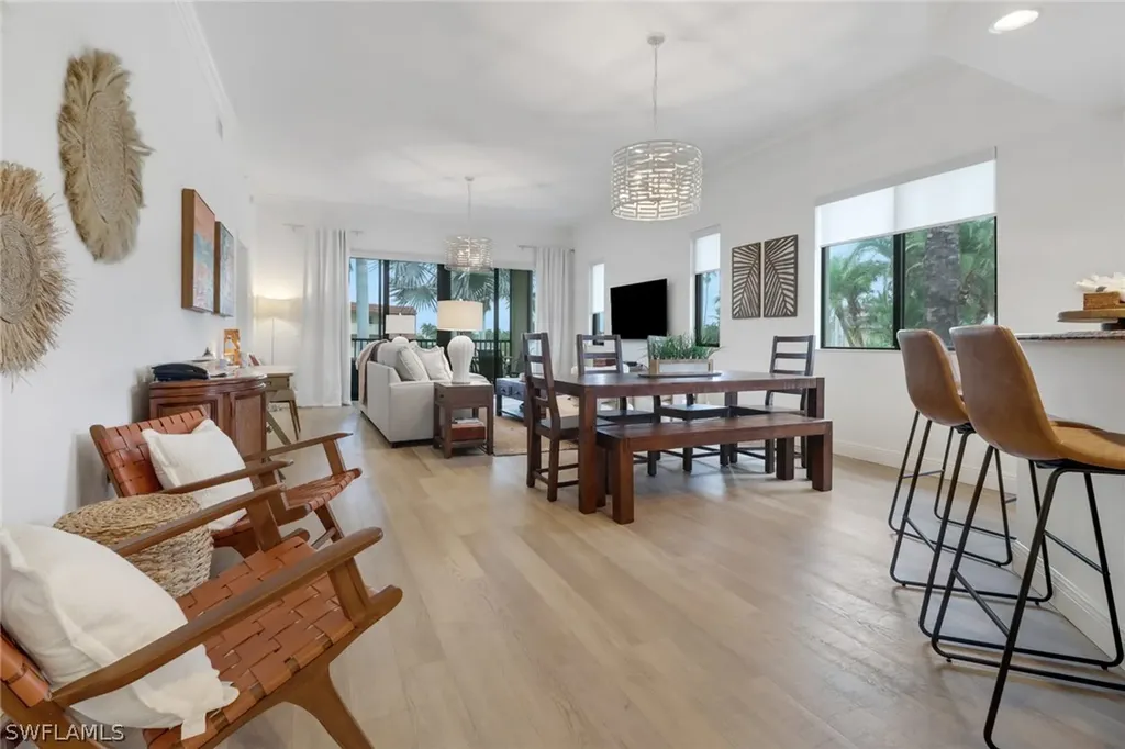 985 Sandpiper Street Naples FL 34102