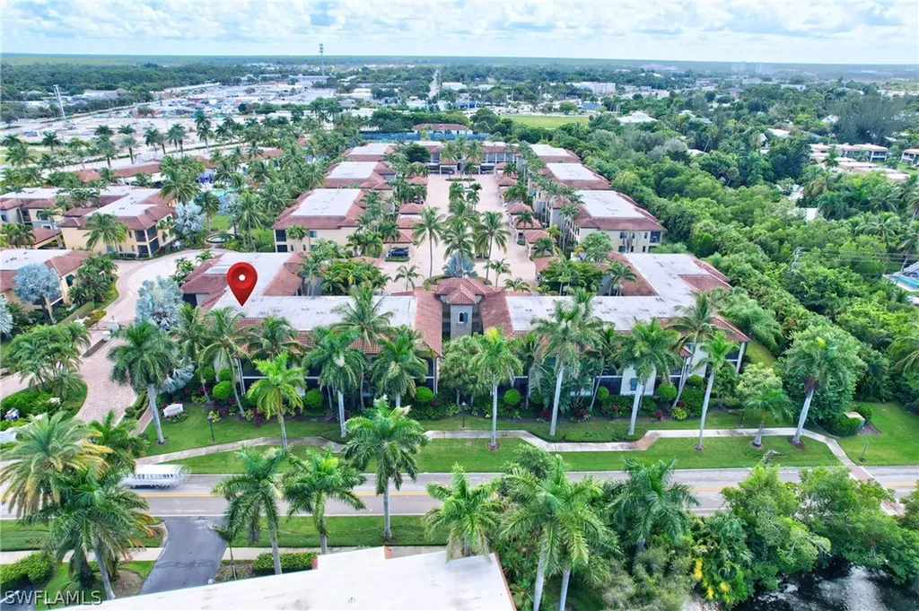 985 Sandpiper Street Naples FL 34102
