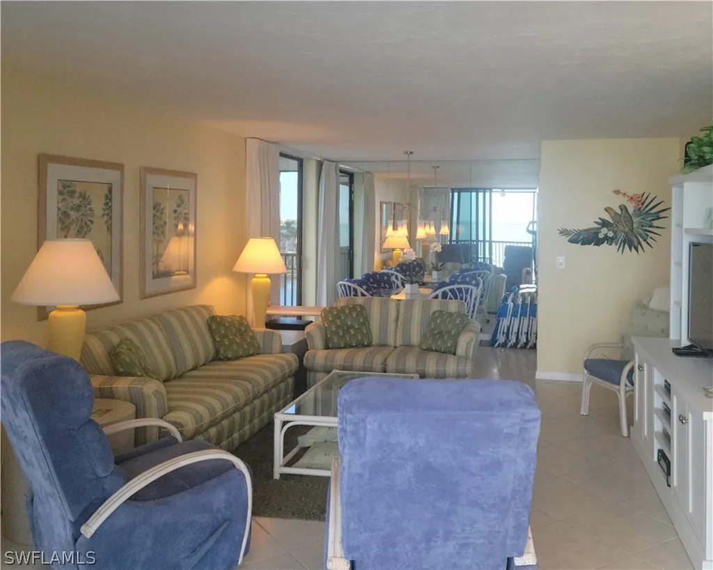 10475 Gulf Shore Drive Naples FL 34108