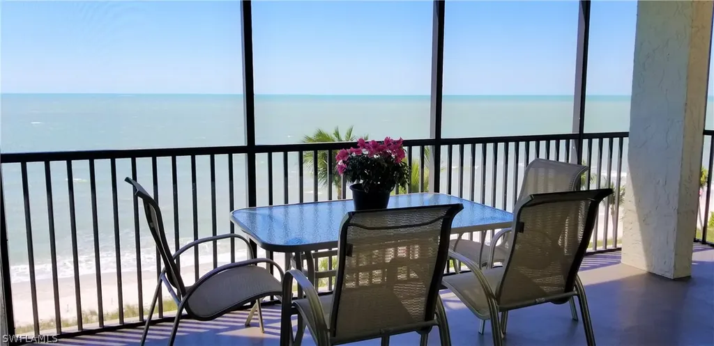 10475 Gulf Shore Drive Naples FL 34108