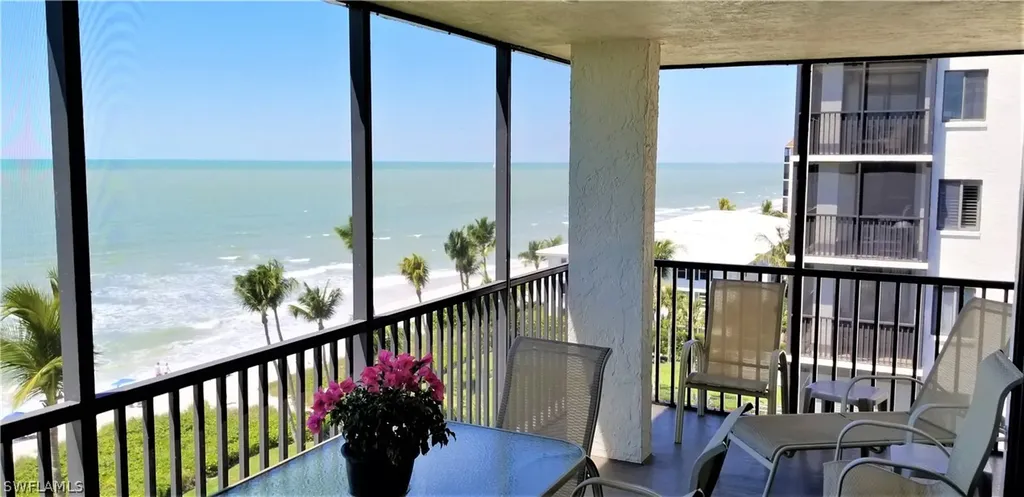 10475 Gulf Shore Drive Naples FL 34108