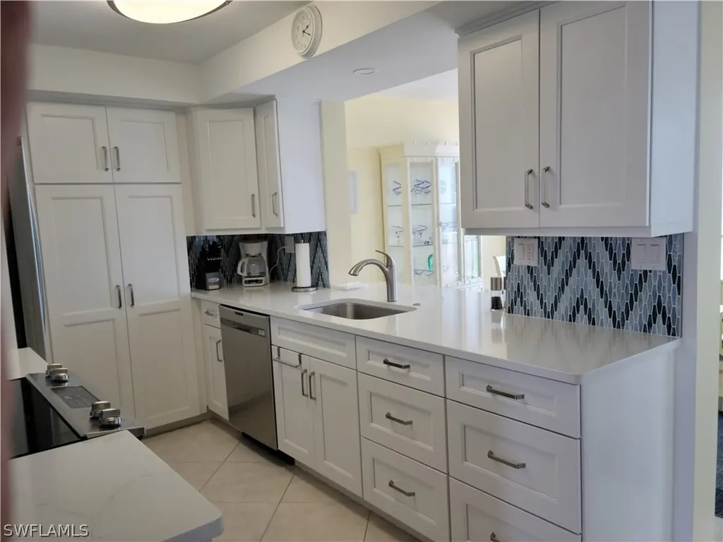 10475 Gulf Shore Drive Naples FL 34108