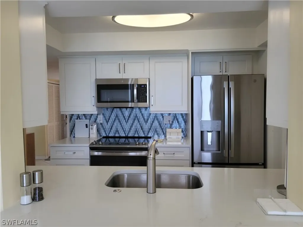 10475 Gulf Shore Drive Naples FL 34108