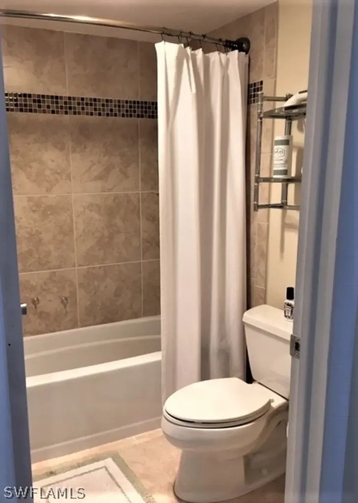 10475 Gulf Shore Drive Naples FL 34108