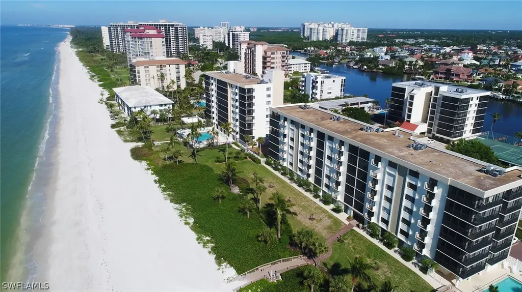 10475 Gulf Shore Drive Naples FL 34108