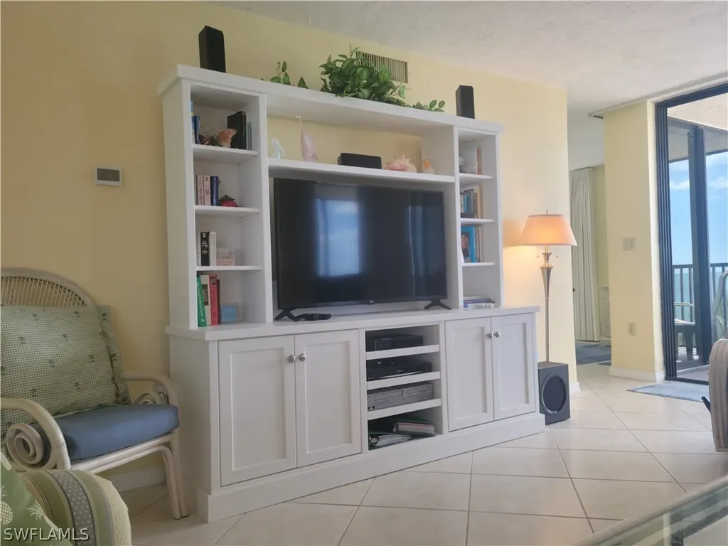 10475 Gulf Shore Drive Naples FL 34108