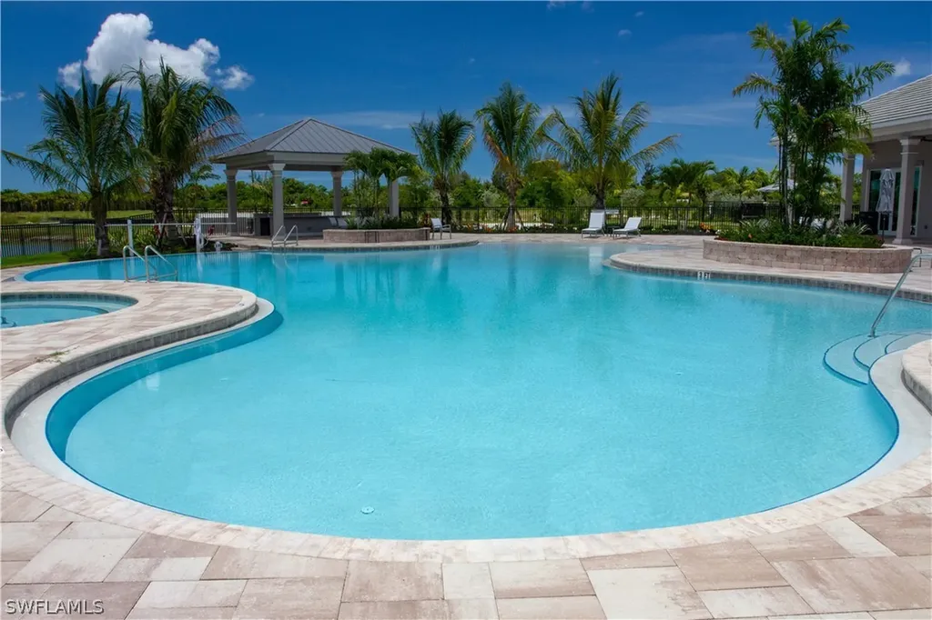 250 Indies Drive Naples FL 34114