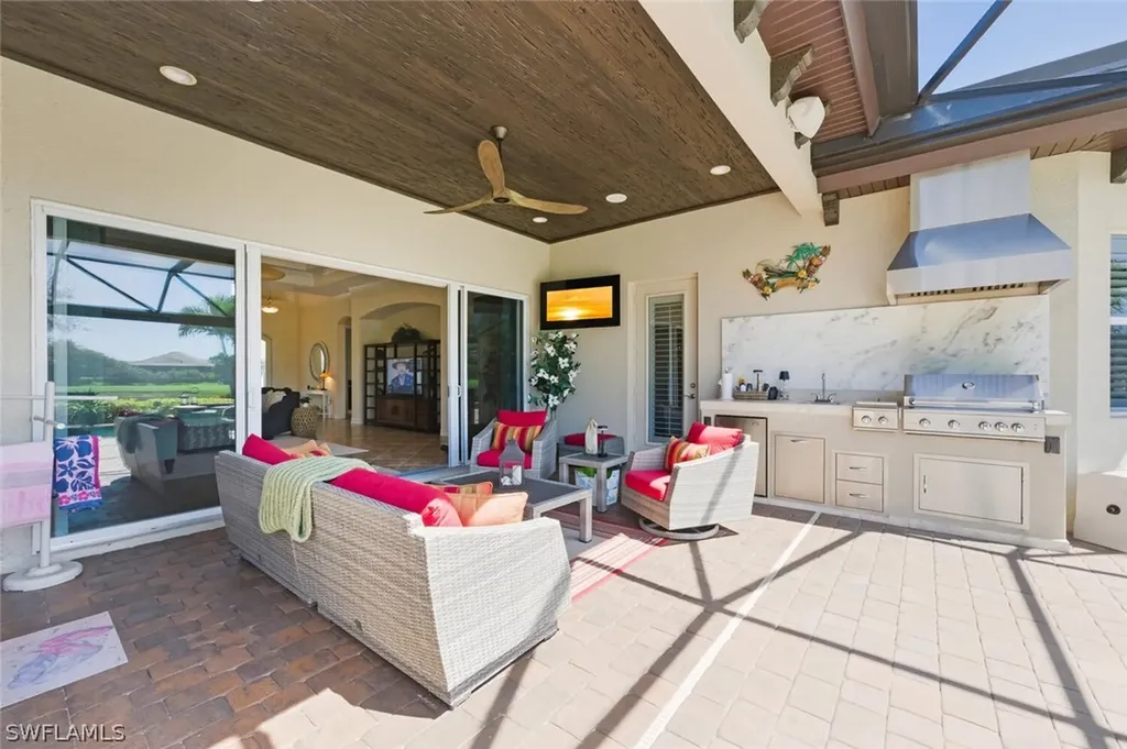 7755 Cottesmore Drive Naples FL 34113