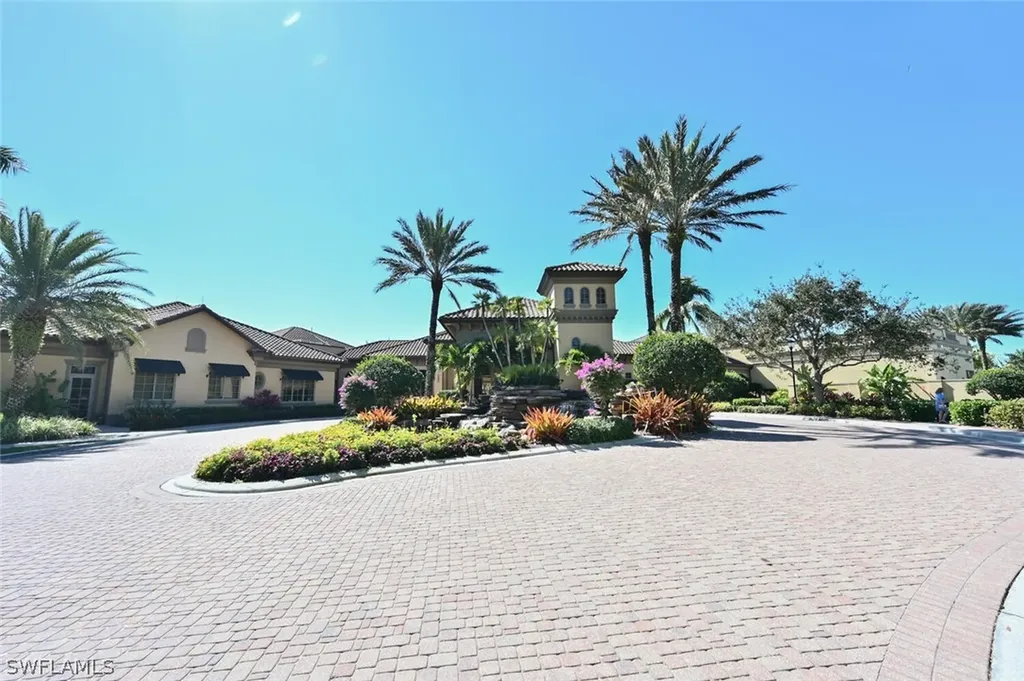 7755 Cottesmore Drive Naples FL 34113