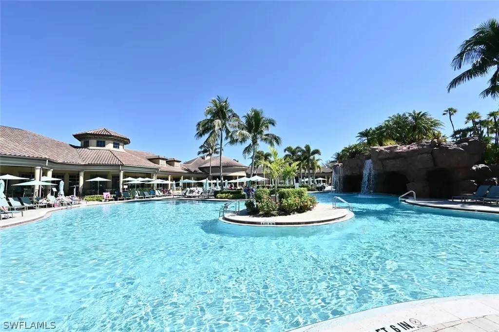 7755 Cottesmore Drive Naples FL 34113