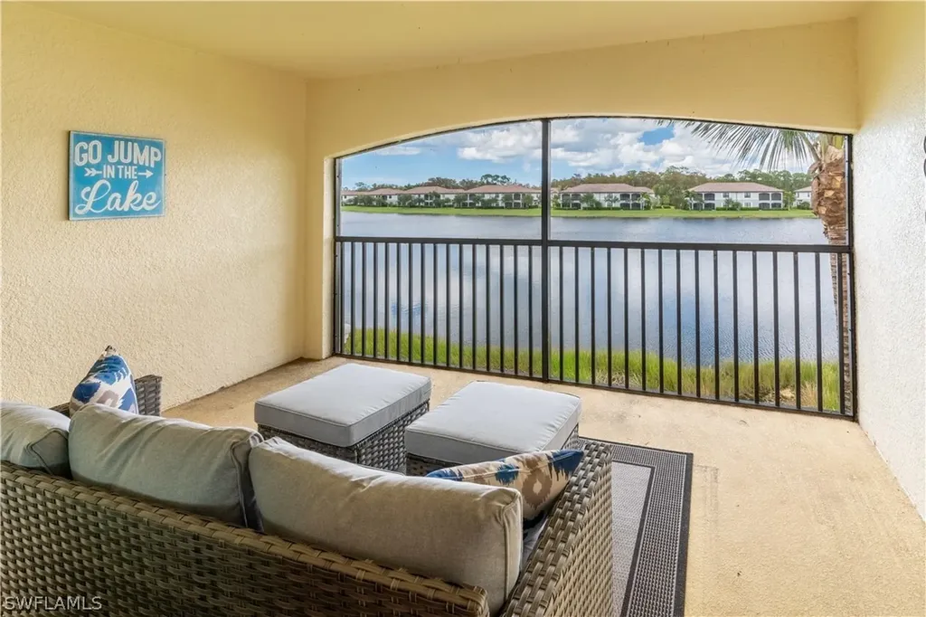 9521 Avellino Way Naples FL 34113